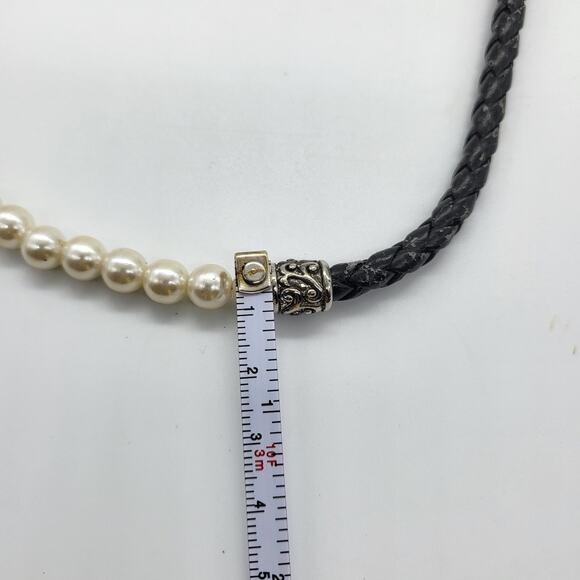 Black Faux Leather Woven Rope Imitation Pearl Closure Choker Necklace Unbranded - Picture 10 of 10